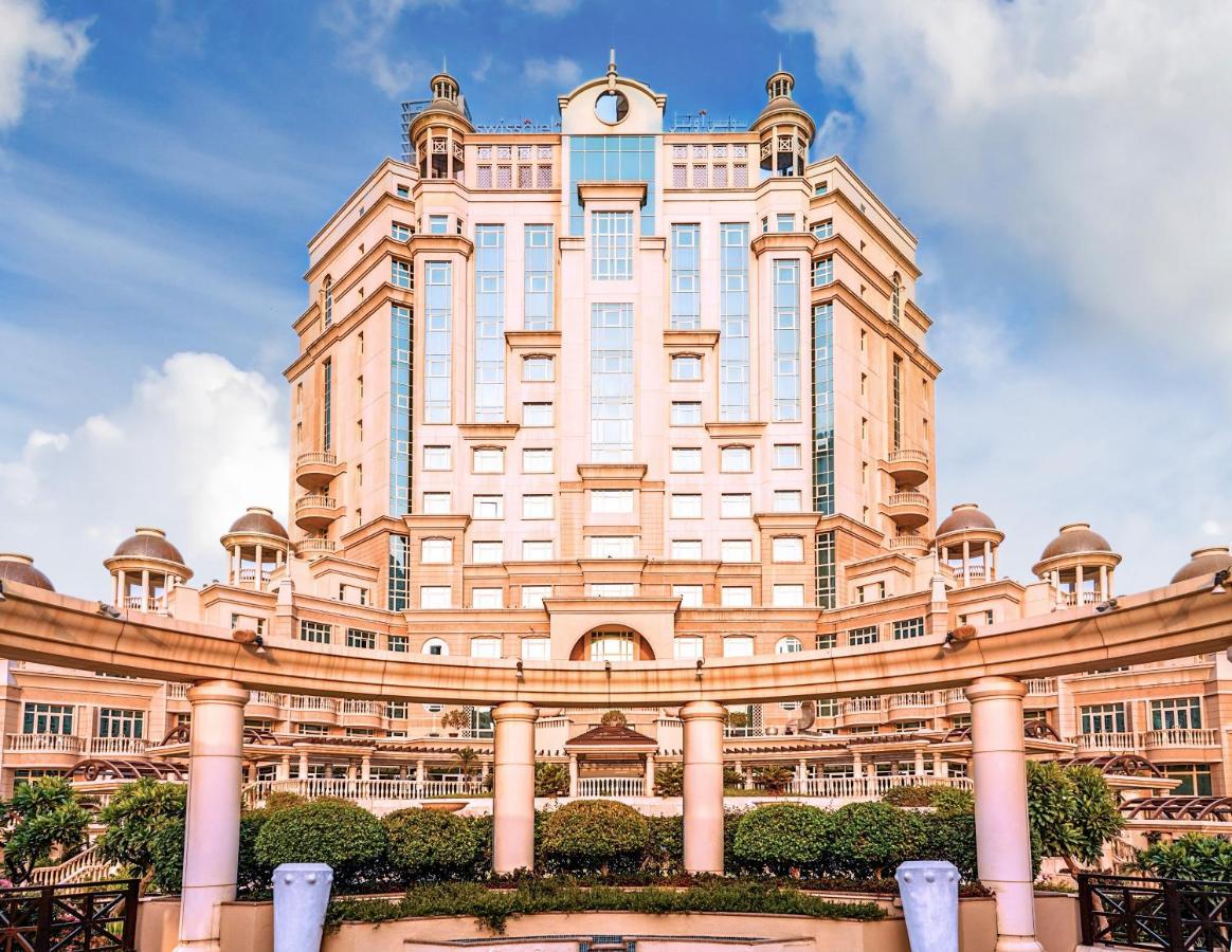 Swissotel Al Murooj