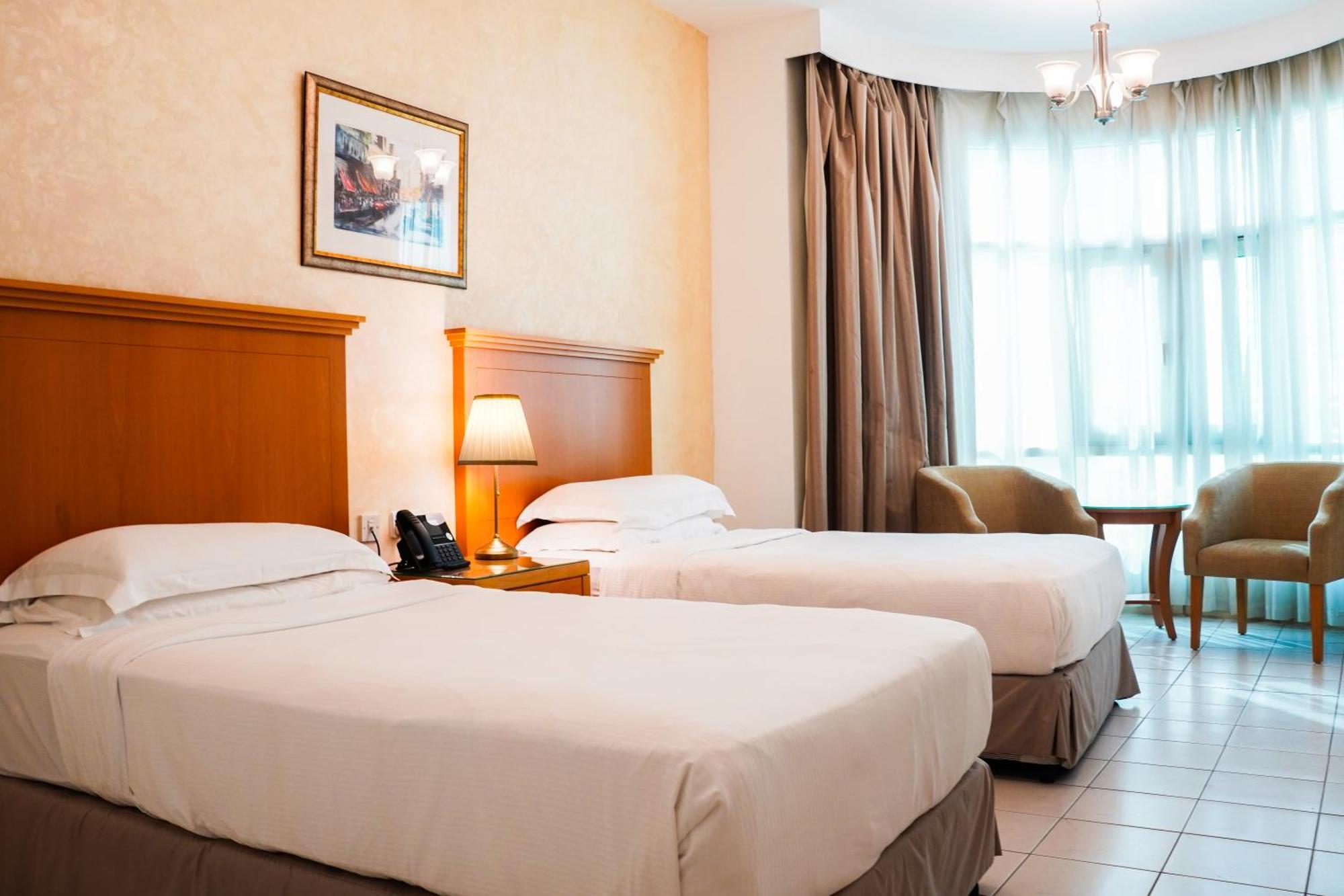 Swissotel Al Murooj Dubai