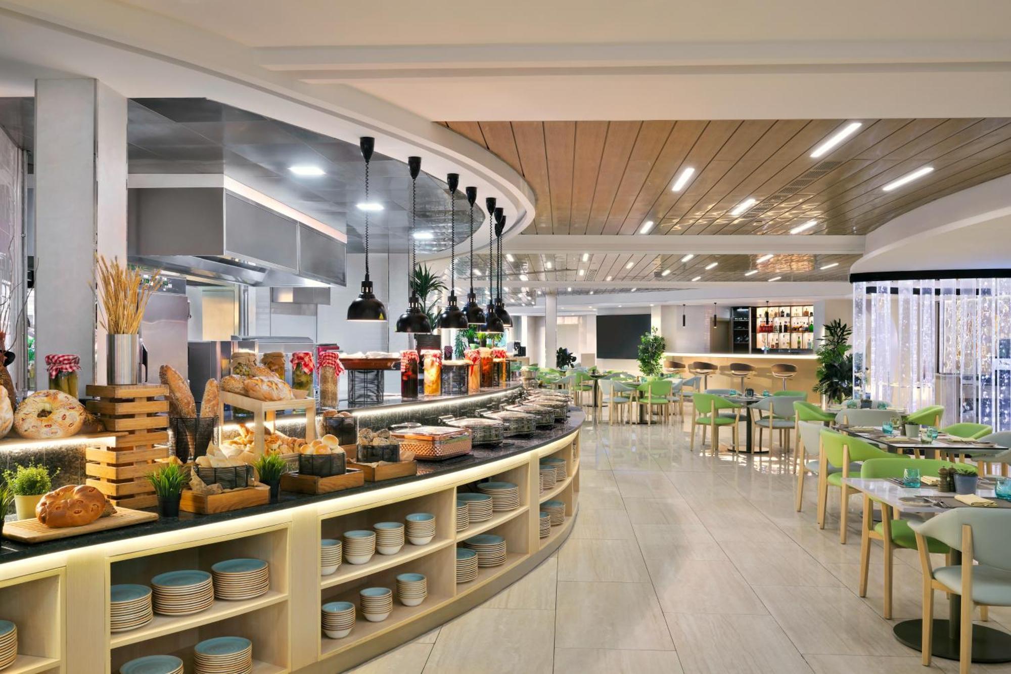 Hotel Swissotel Al Murooj