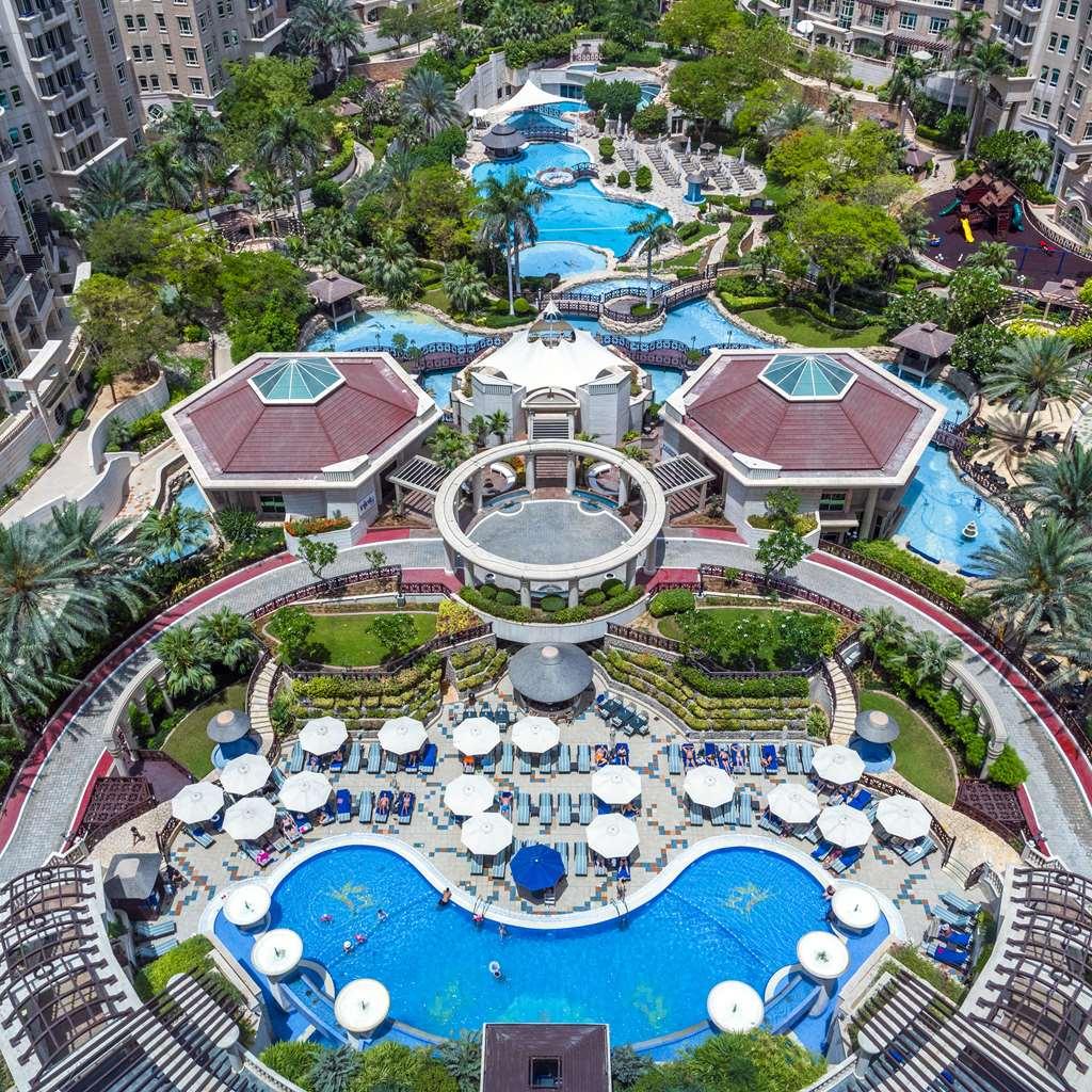 Swissotel Al Murooj Hotel 5*