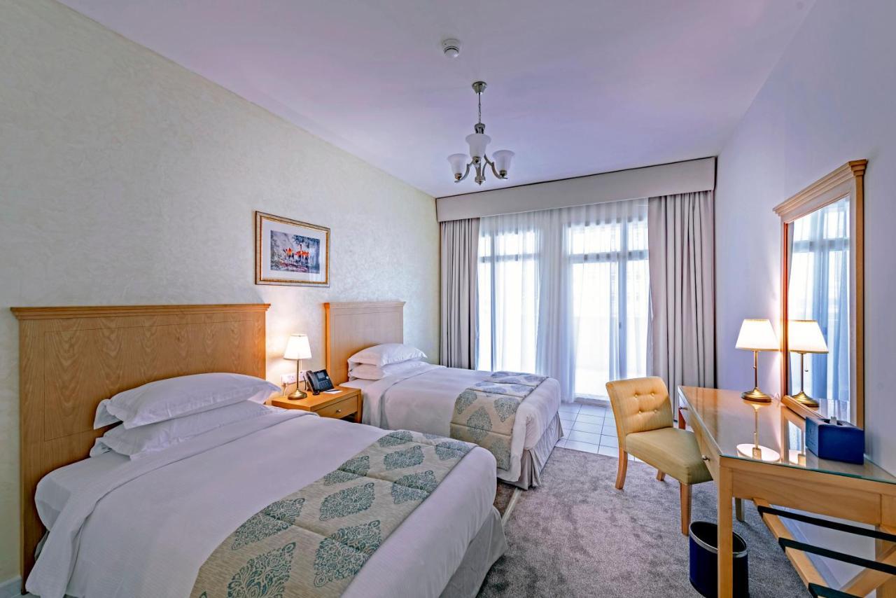 Swissotel Al Murooj Dubai