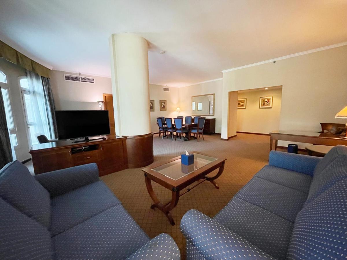 Swissotel Al Murooj Dubai