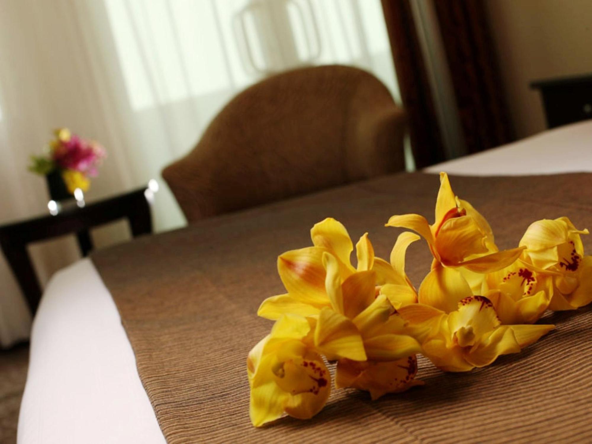 Swissotel Al Murooj Hotel